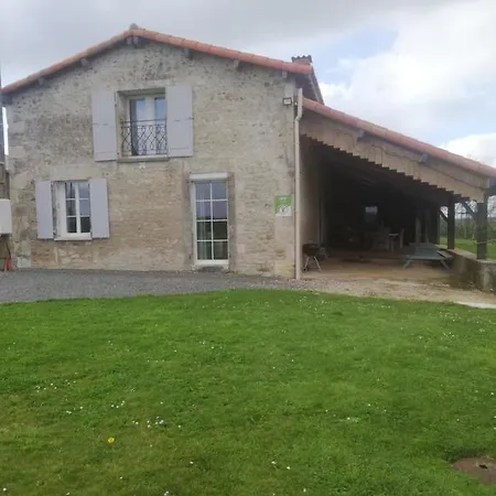 Holiday home De La Haute Roche