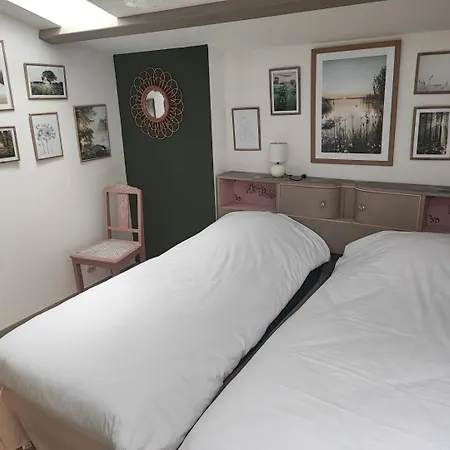 De La Haute Roche Holiday home